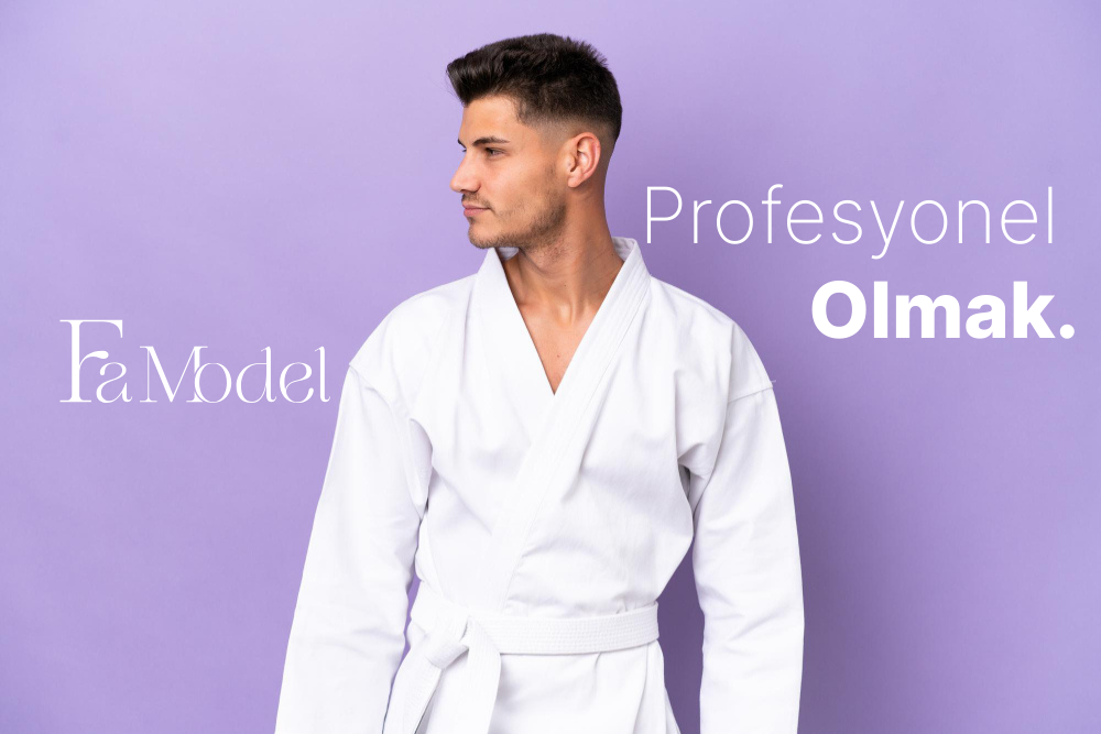 Sosyal Medyada Model Olmak: Influencer’lıktan Profesyonelliğe Geçiş