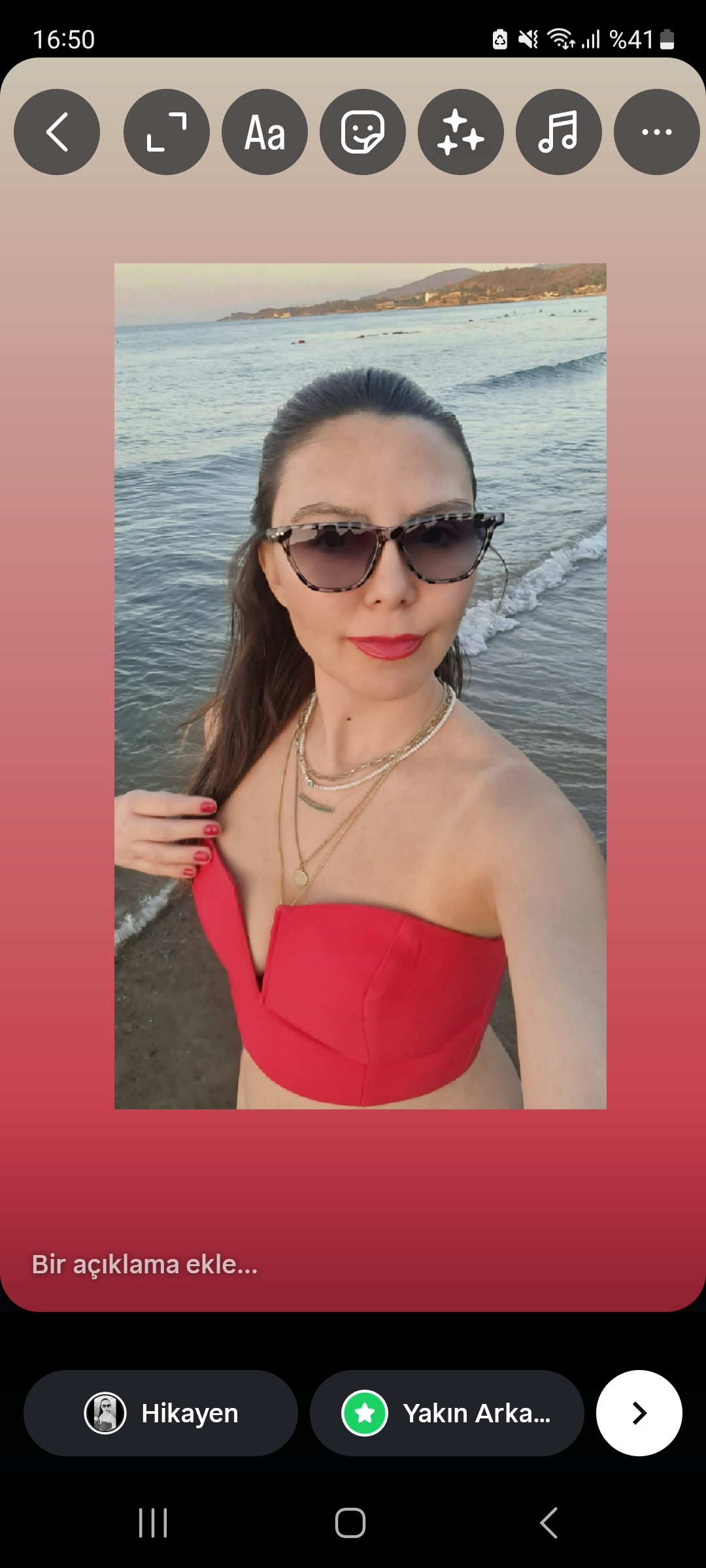 Tuğba Sarı model fotoğrafı